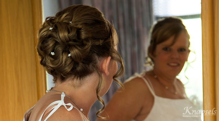 Knapsels-bruiden-inge