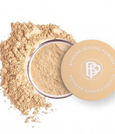 KnapselsBanana-Setting-Powder-2-bellapierre